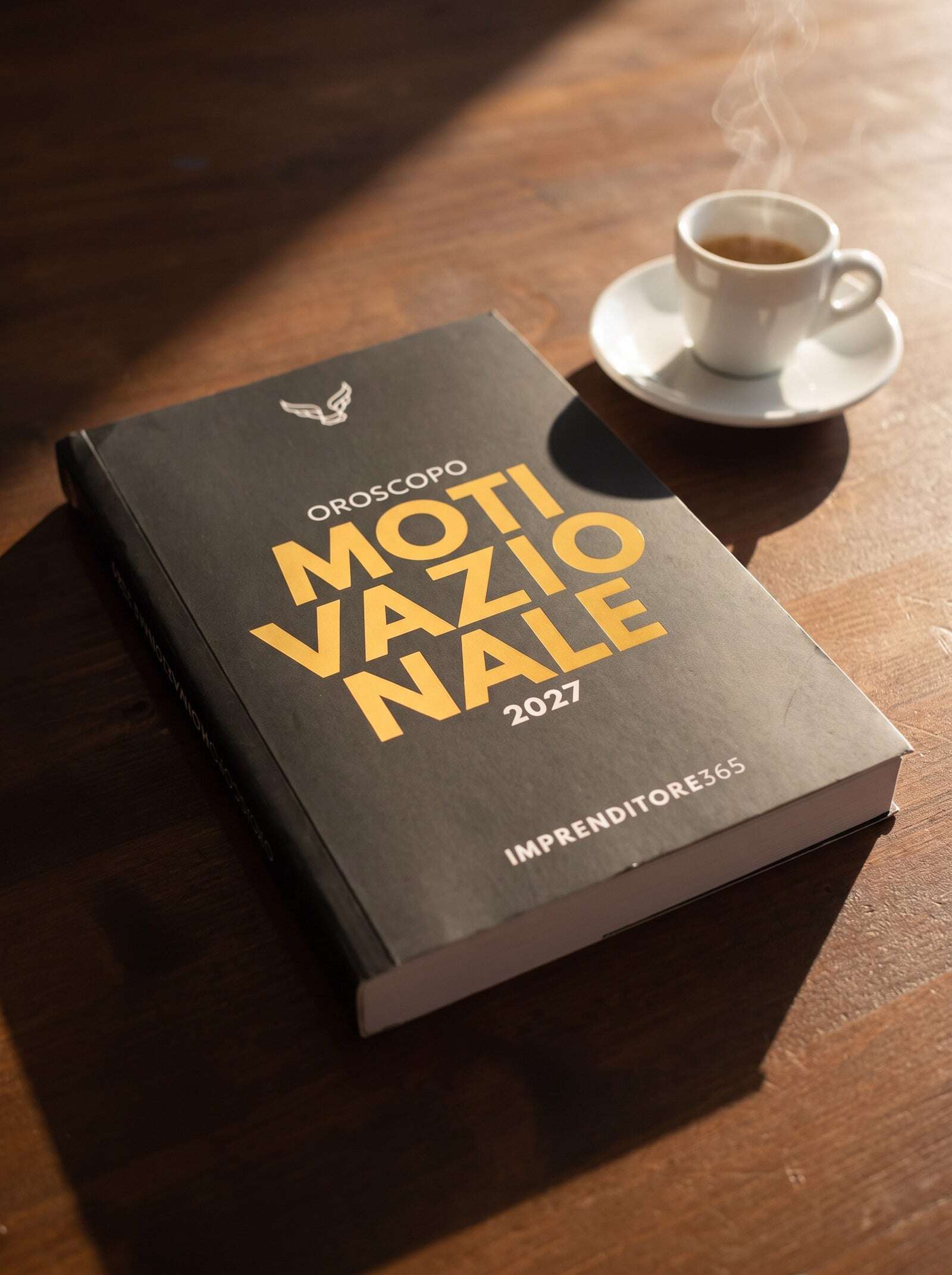 Oroscopo Motivazionale Imprenditore365 2027 appoggiato su una scrivania