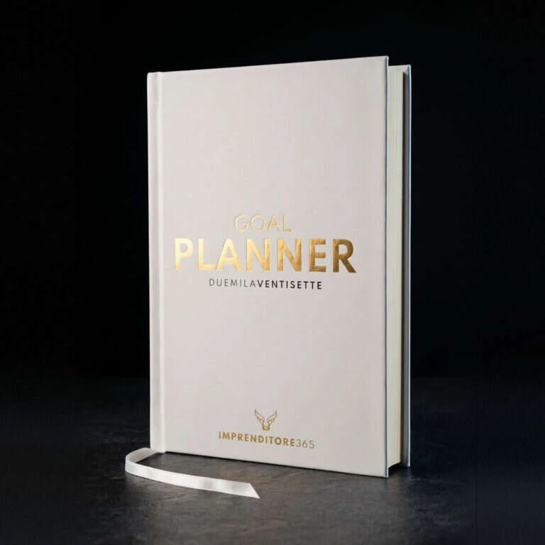 Goal Planner Imprenditore365 2027 con copertina panna e titolo oro su fondo nero